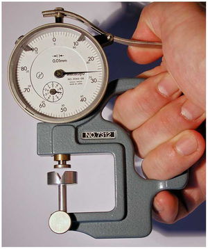 The modified Mitutoyo 7312 thickness gage